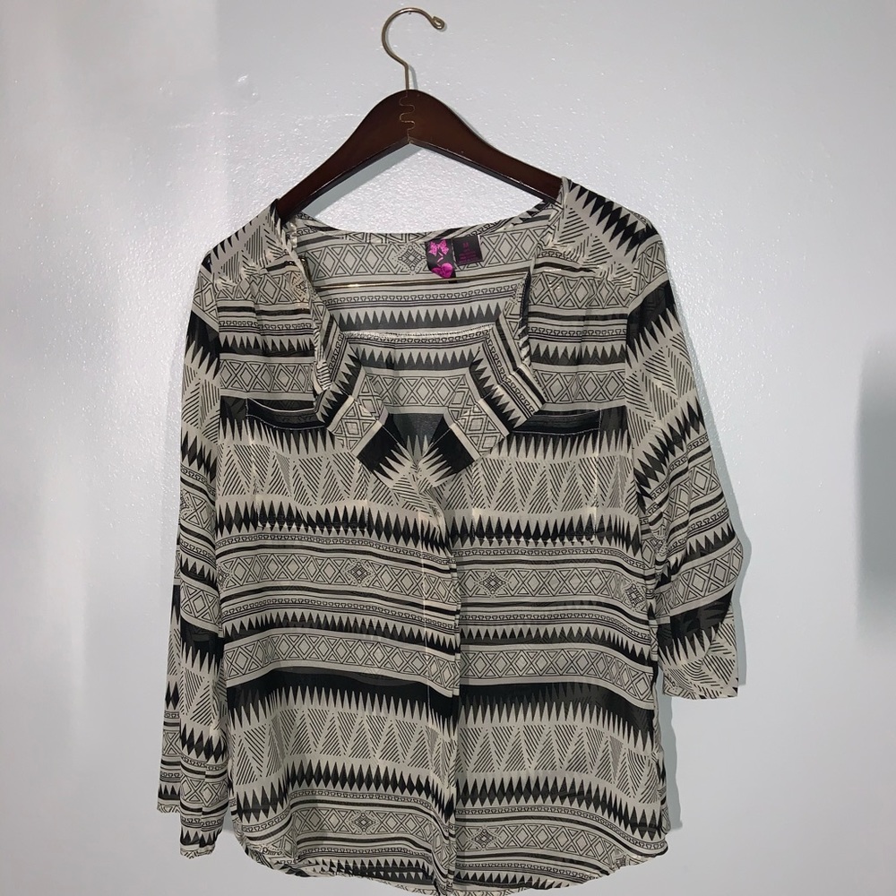 Patterned long sleeve top